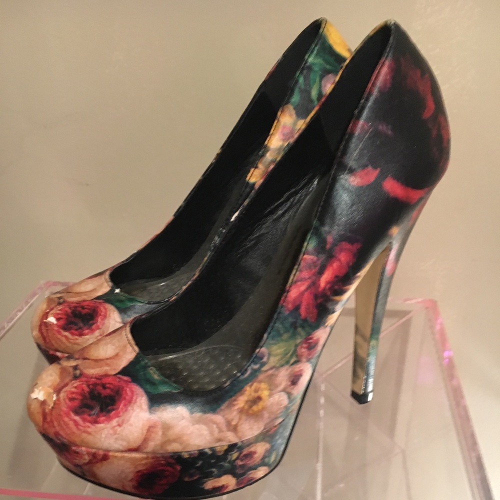 Aldo  high heel pumps